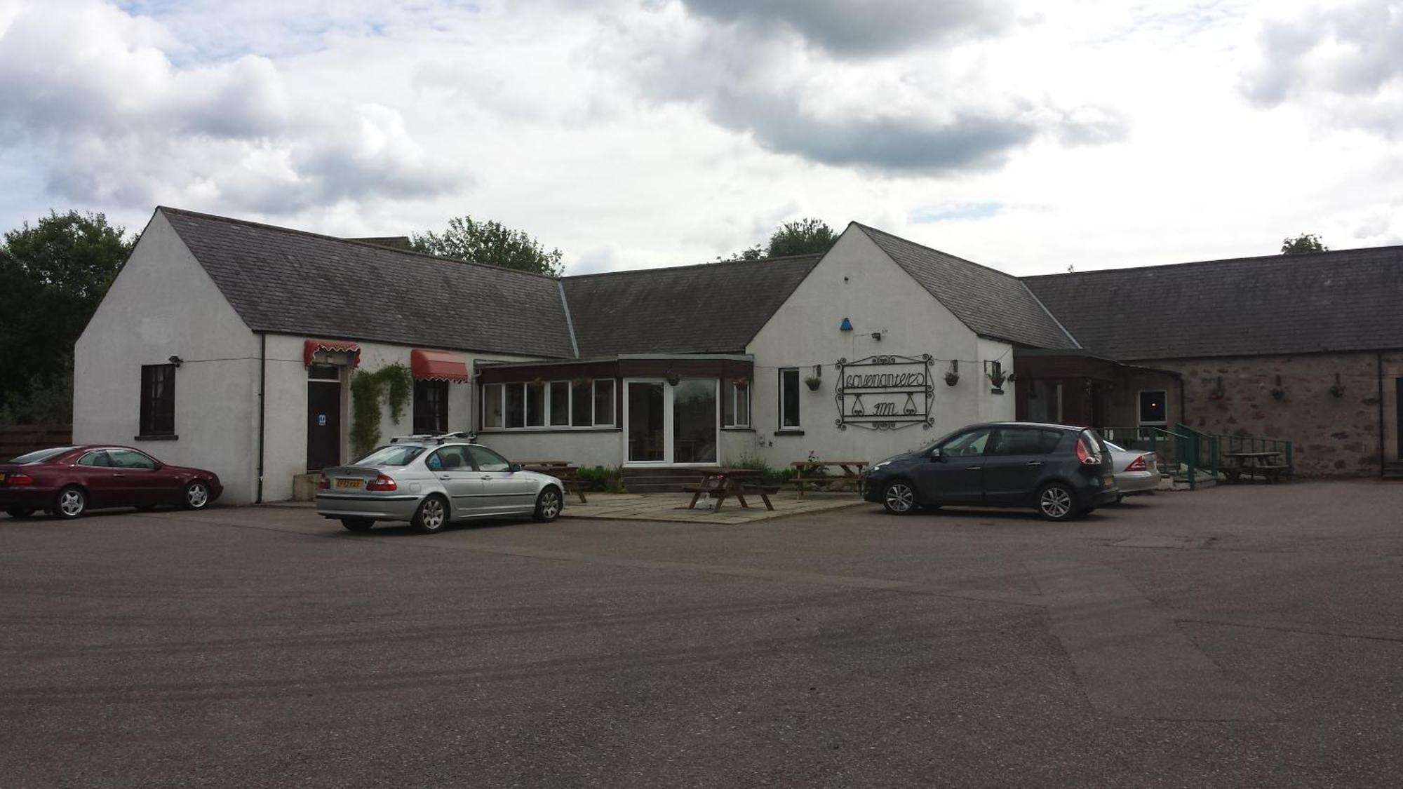 Covenanters Inn Dingwall Exterior foto